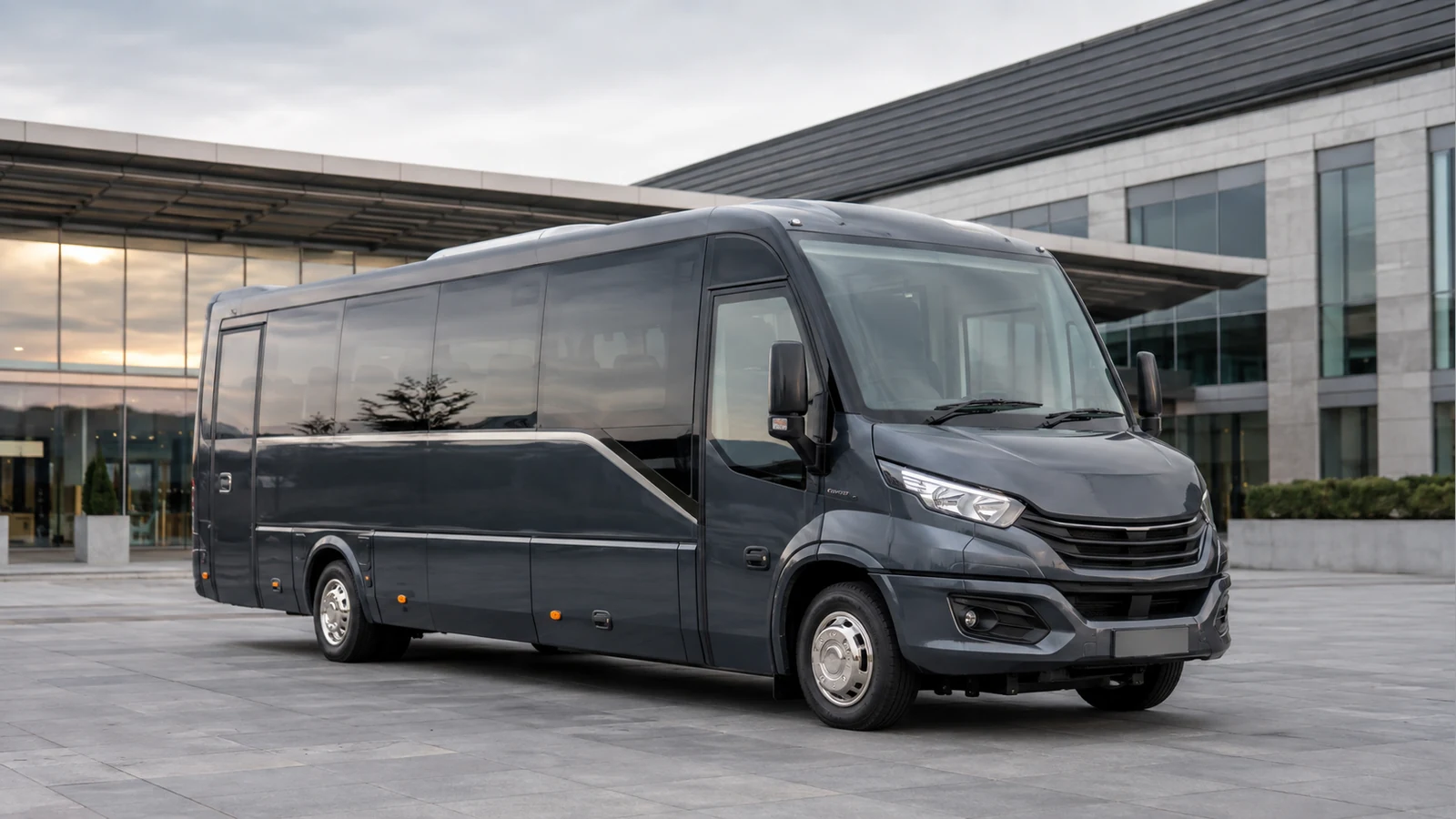 Midibus — Iveco Premium, private transfer vehicle