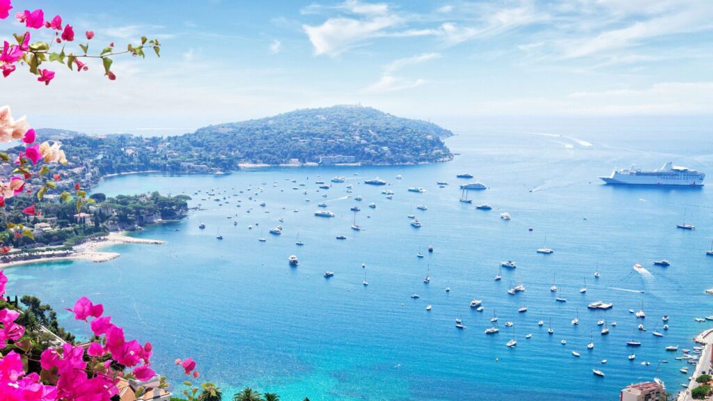 Mediterranean coastline of the Côte d’Azur in southern France