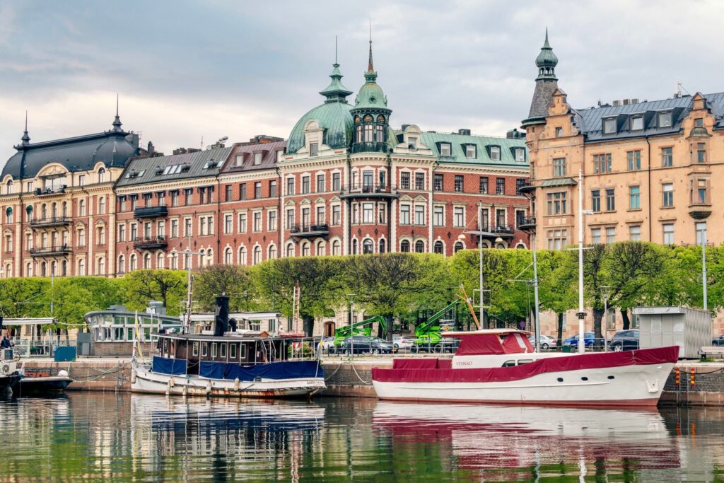 Ruotsalaista maisemaa matkan varrella